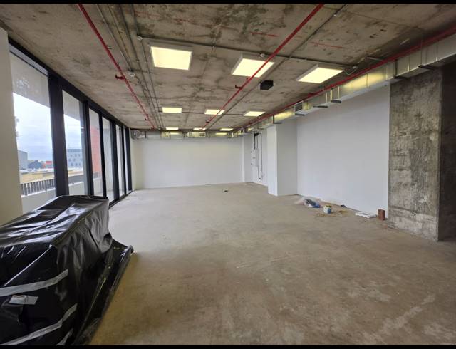 187M² OFFICE TO LET IN PAARDEN EILAND